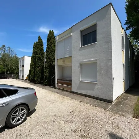 Apartment Mira